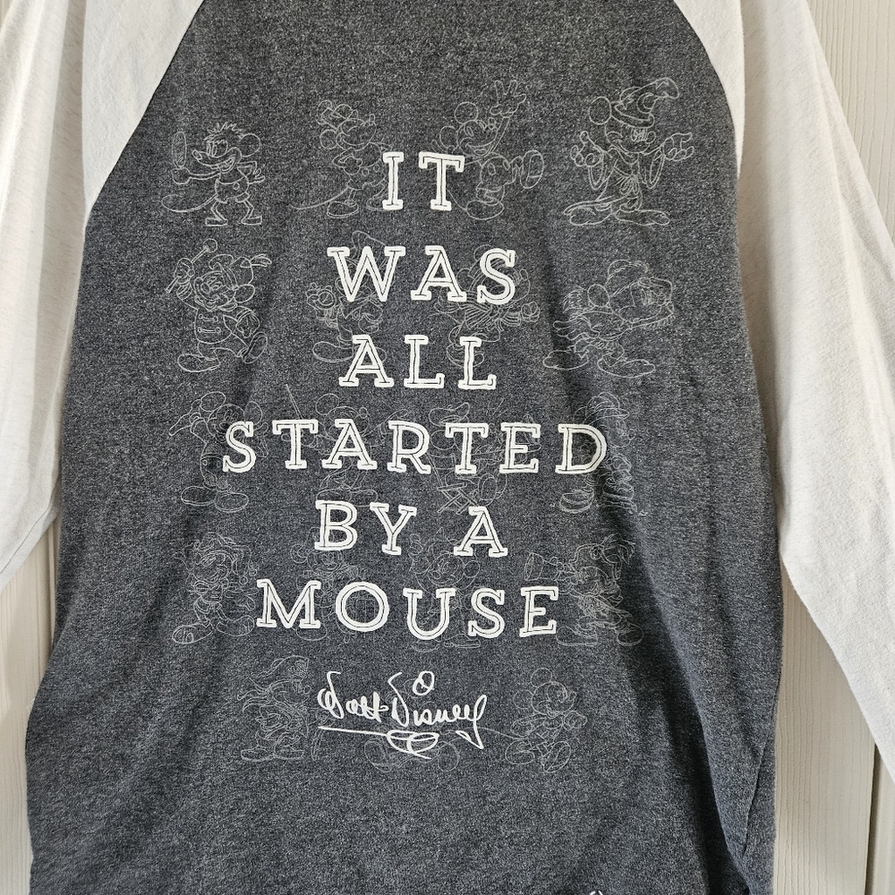 Disney Parks Gray and White Women's Long Sleeve Shirt, Sz M - Picture 8 of 12
